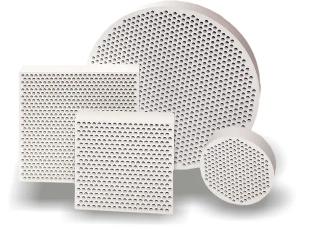 Foundry filter edge detail showing cell structure